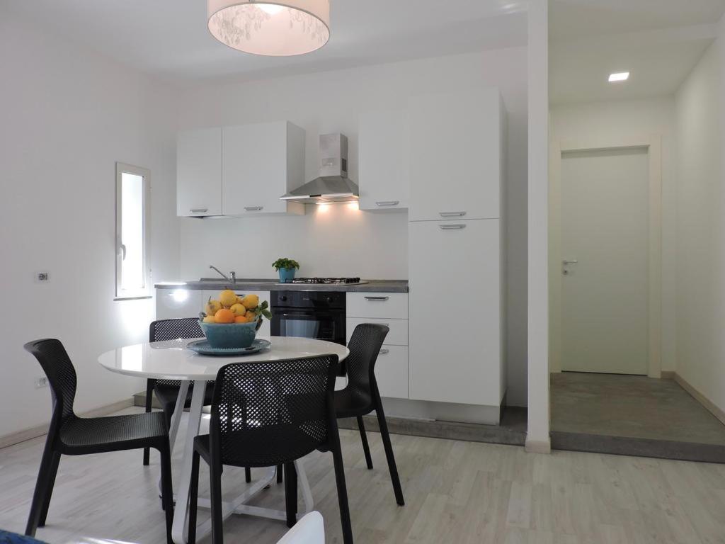 Manzoni 46 - Ospitalita Siciliana Bed and Breakfast Μιλάτσο Εξωτερικό φωτογραφία