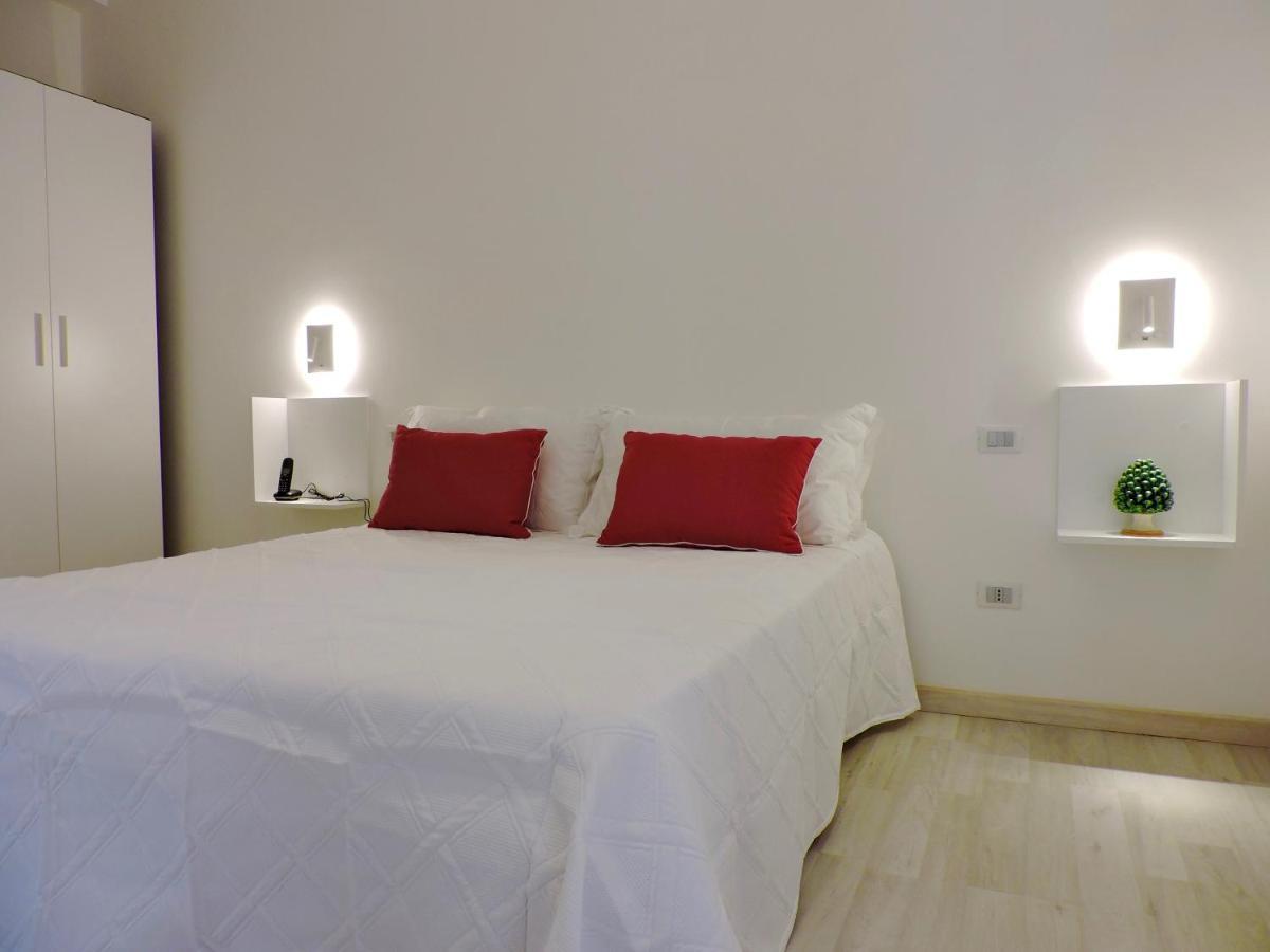 Manzoni 46 - Ospitalita Siciliana Bed and Breakfast Μιλάτσο Εξωτερικό φωτογραφία